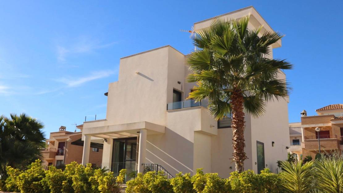 Sale - Villa - La Nucía - La Nucia Centro