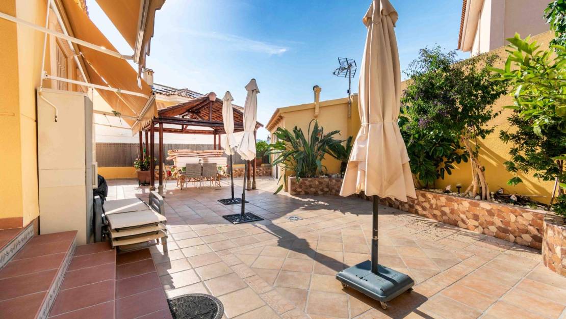 Sale - Villa - La Nucía