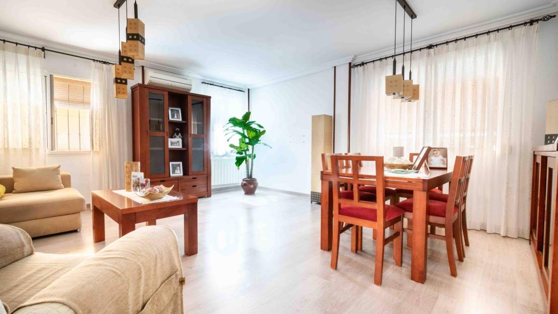 Sale - Villa - La Nucía
