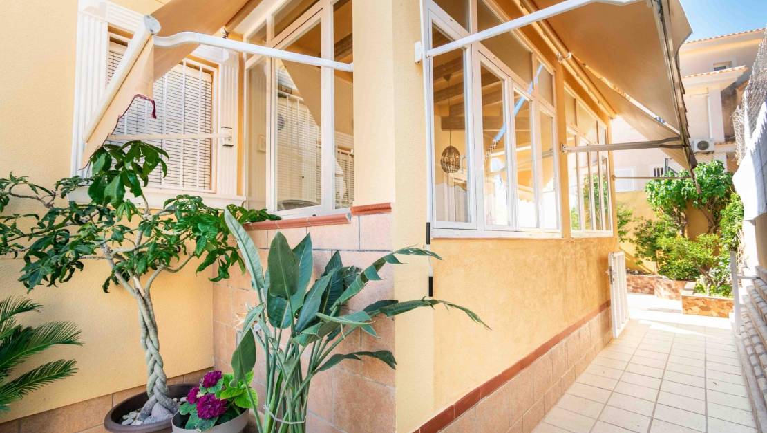 Sale - Villa - La Nucía