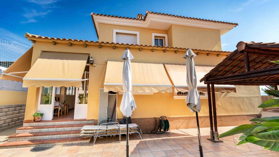 Sale - Villa - La Nucía