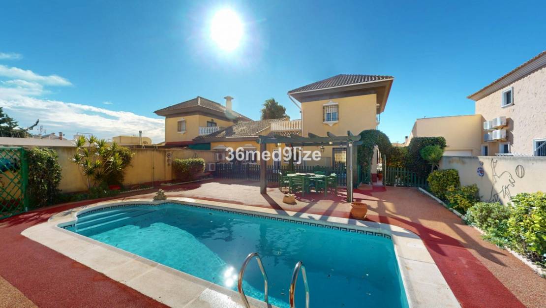Sale - Villa - Los Alcázares - Los Alcazares Centro