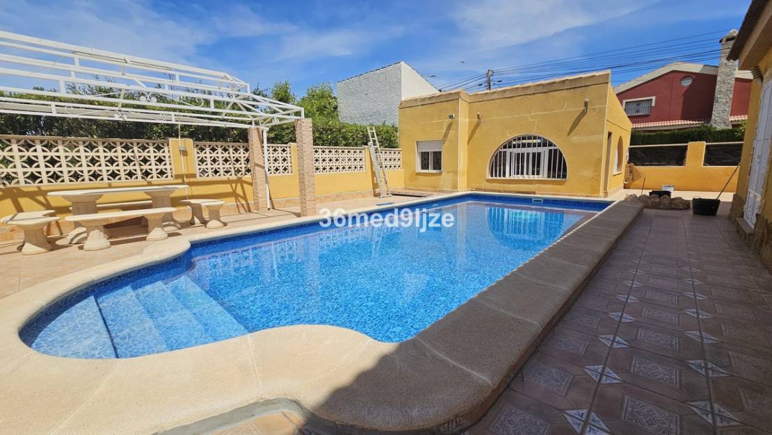 Sale - Villa - Los Alcázares - Los Alcazares Centro