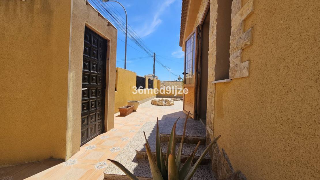 Sale - Villa - Los Alcázares - Los Alcazares Centro