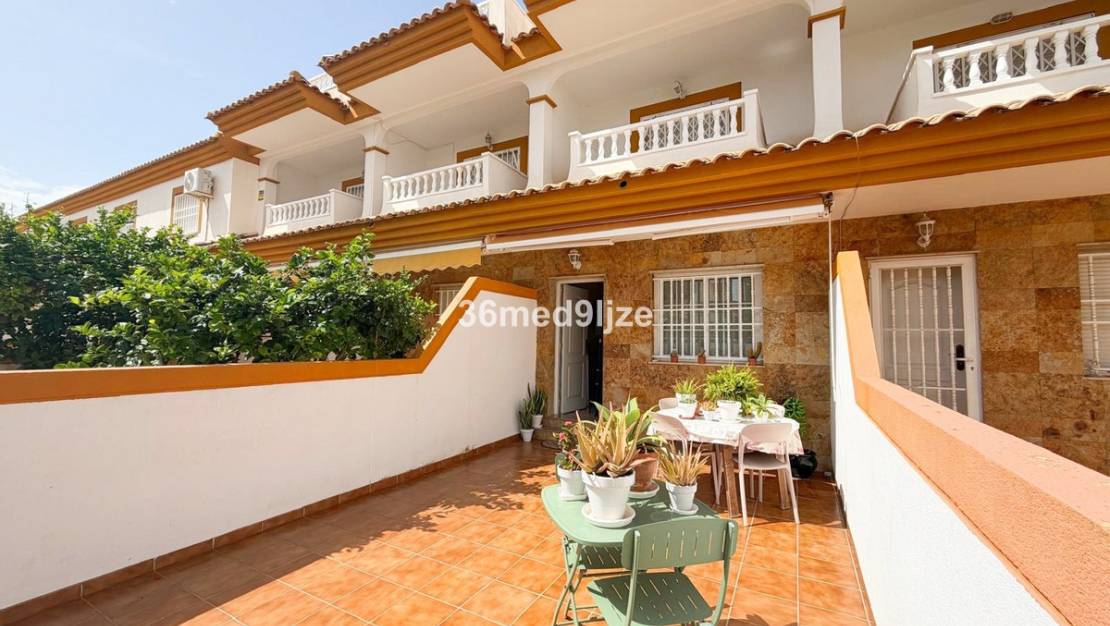 Sale - Villa - Los Alcázares - Los Alcazares Centro