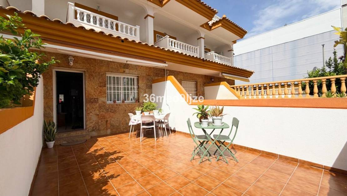 Sale - Villa - Los Alcázares - Los Alcazares Centro