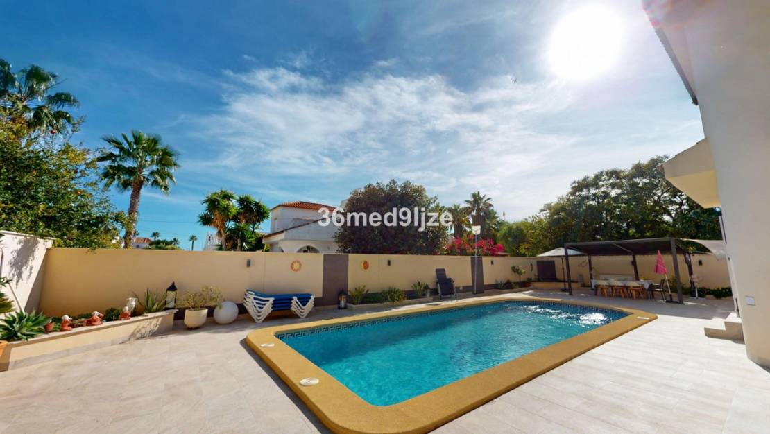 Sale - Villa - Los Alcázares - Los Narejos