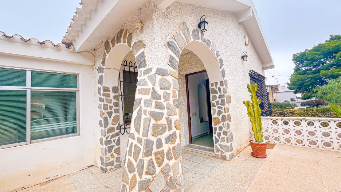 Sale - Villa - Los Balcones - Los Altos del Edén