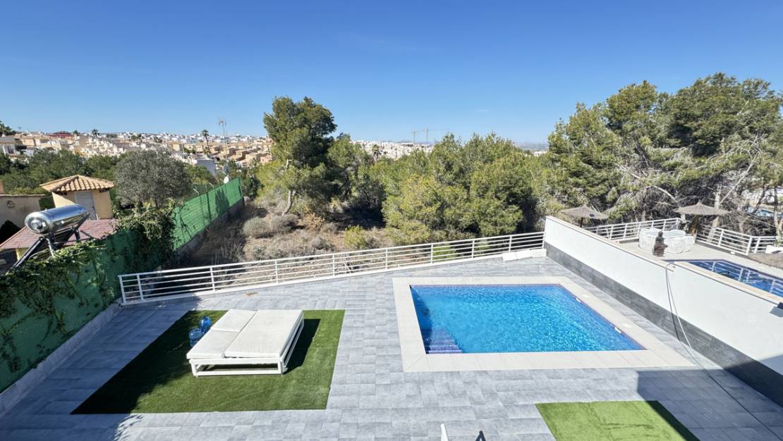Sale - Villa - Los Balcones