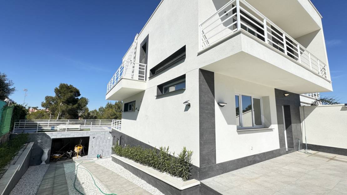 Sale - Villa - Los Balcones