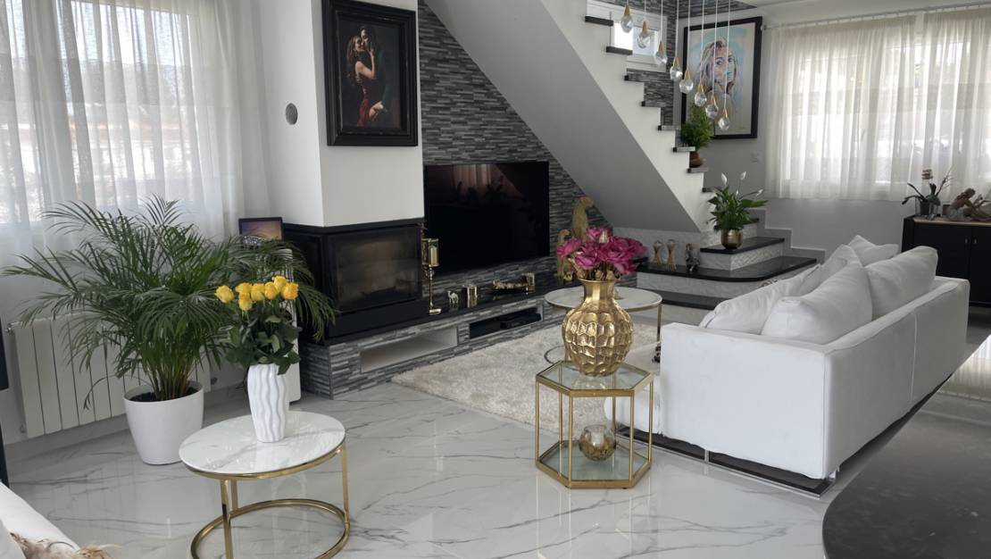 Sale - Villa - Los Balcones
