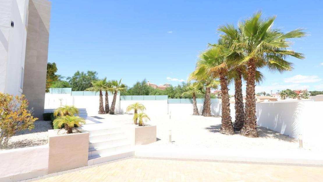 Sale - Villa - Los Montesinos - La Marquesa