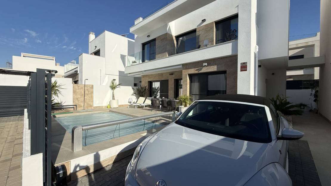 Sale - Villa - Los Montesinos - Los Montesinos Centro