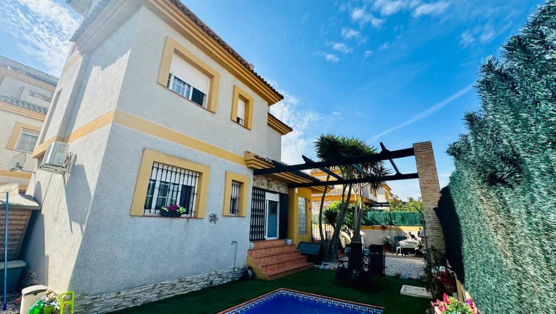 Sale - Villa - Los Montesinos - Los Montesinos Centro