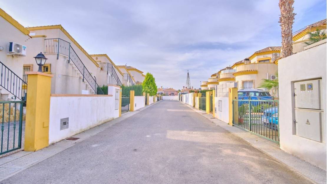 Sale - Villa - Los Montesinos - Los Montesinos Centro