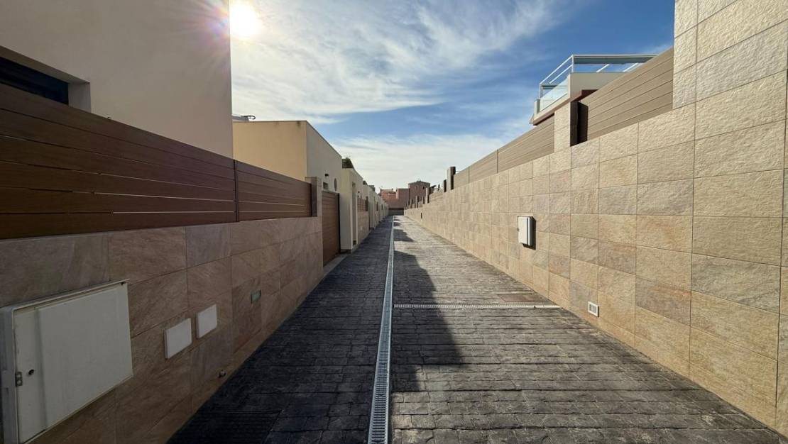 Sale - Villa - Los Montesinos - Los Montesinos Centro