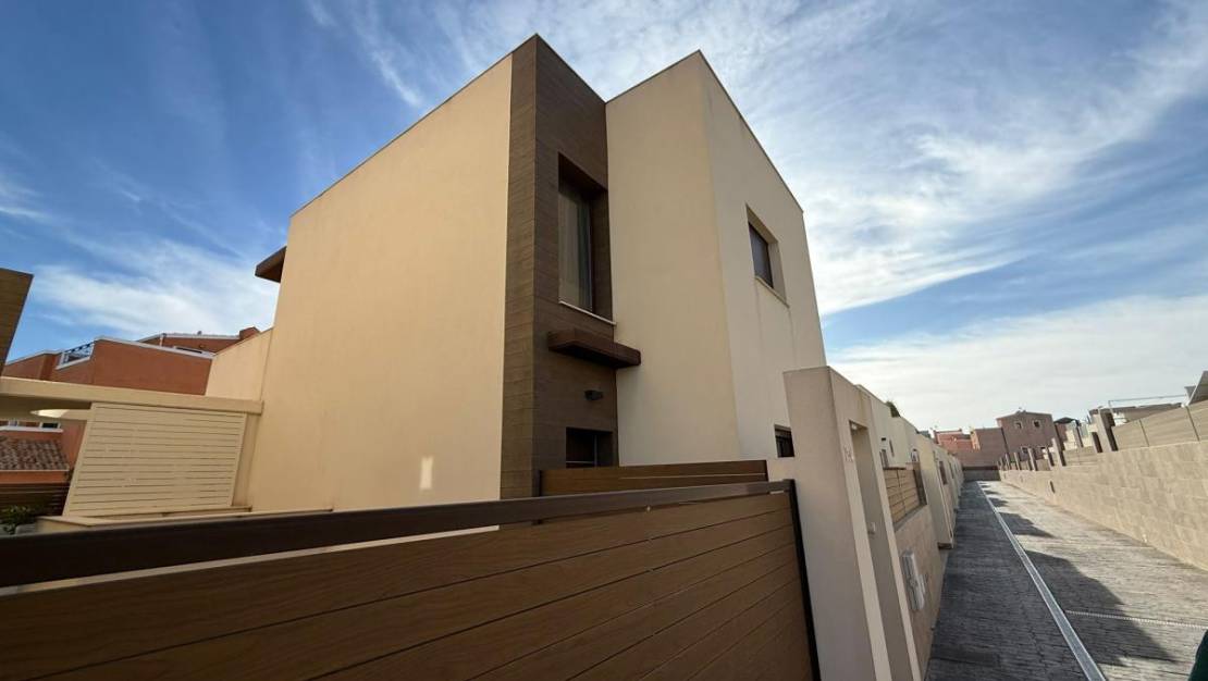 Sale - Villa - Los Montesinos - Los Montesinos Centro