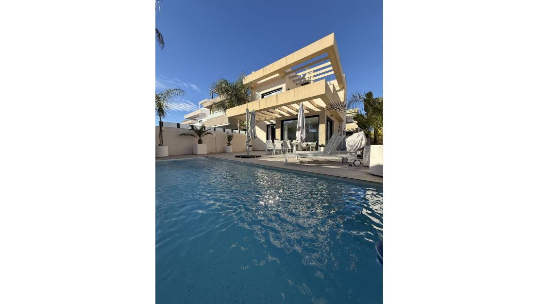 Sale - Villa - Los Montesinos - Los Montesinos Centro