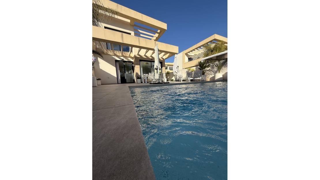 Sale - Villa - Los Montesinos - Los Montesinos Centro