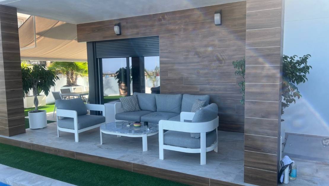 Sale - Villa - Los Montesinos - Los Montesinos Centro