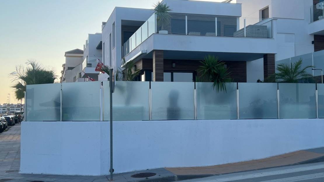 Sale - Villa - Los Montesinos - Los Montesinos Centro