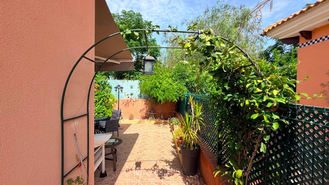 Sale - Villa - Los Montesinos - Los Montesinos Centro