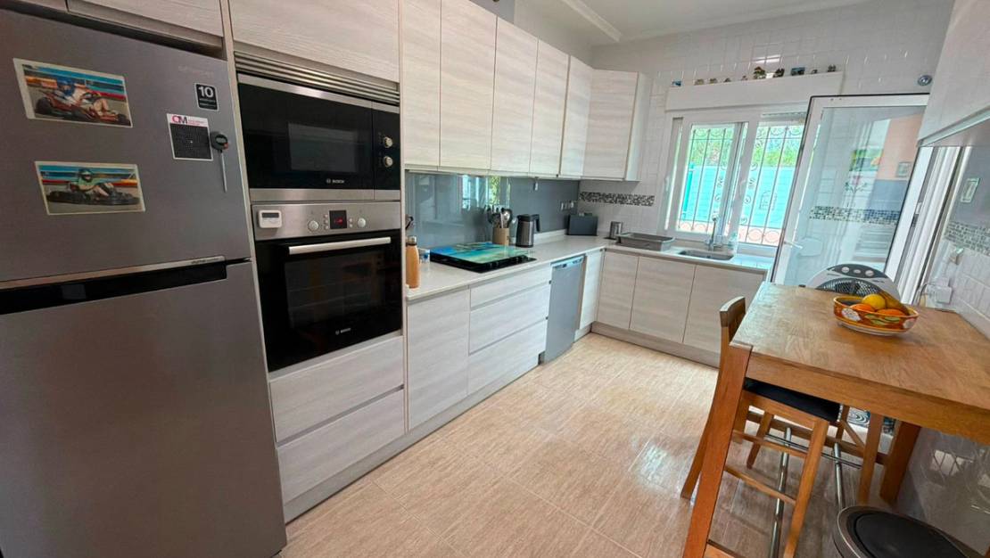 Sale - Villa - Los Montesinos - Los Montesinos Centro