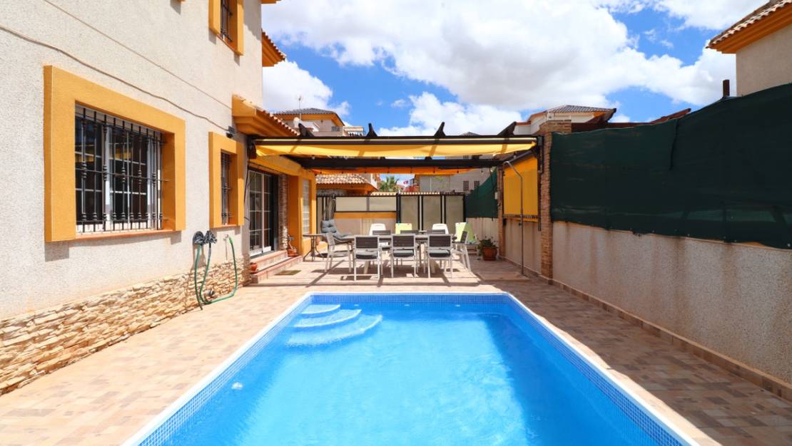 Sale - Villa - Los Montesinos - Los Montesinos Centro