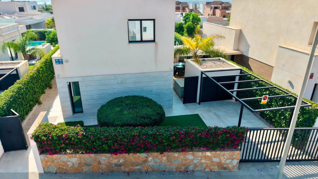 Sale - Villa - Los Montesinos - Los Montesinos Centro