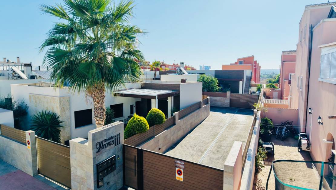 Sale - Villa - Los Montesinos - Los Montesinos Centro