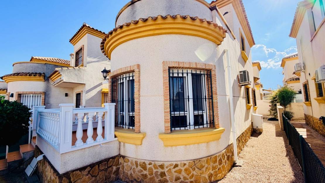 Sale - Villa - Los Montesinos - Los Montesinos Centro
