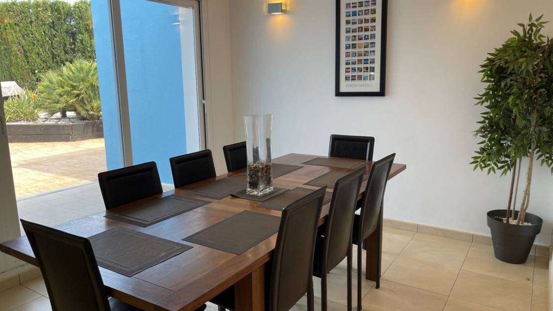 Sale - Villa - Monforte del Cid - Monforte del Cid Centro