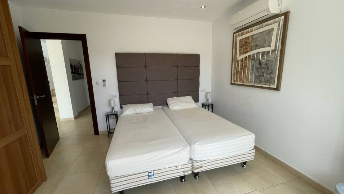 Sale - Villa - Monforte del Cid - Monforte del Cid Centro