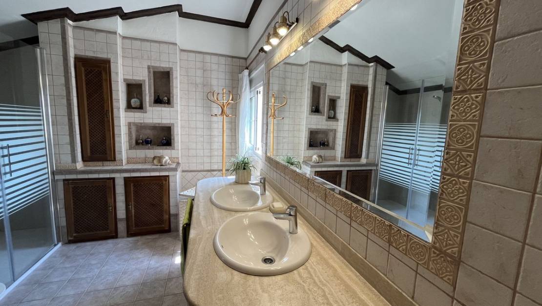 Sale - Villa - Mutxamel - Mutxamel Centro