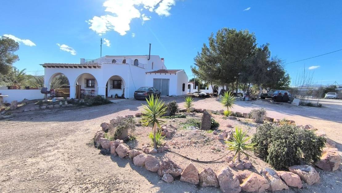 Sale - Villa - Novelda - Novelda Centro