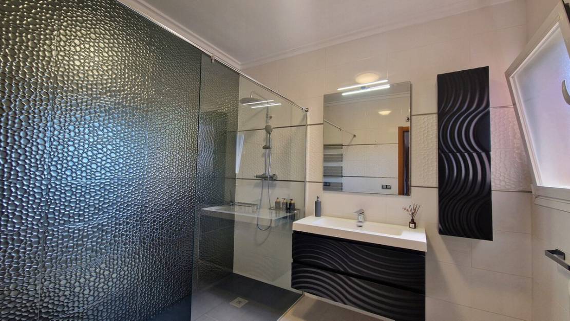 Sale - Villa - Orba - Orba Centro