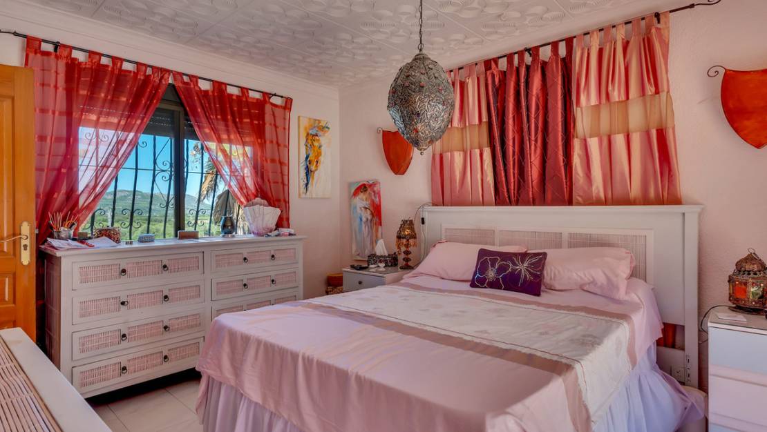 Sale - Villa - Orba - Orba Centro