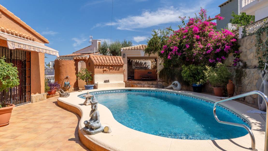 Sale - Villa - Orba - Orba Centro