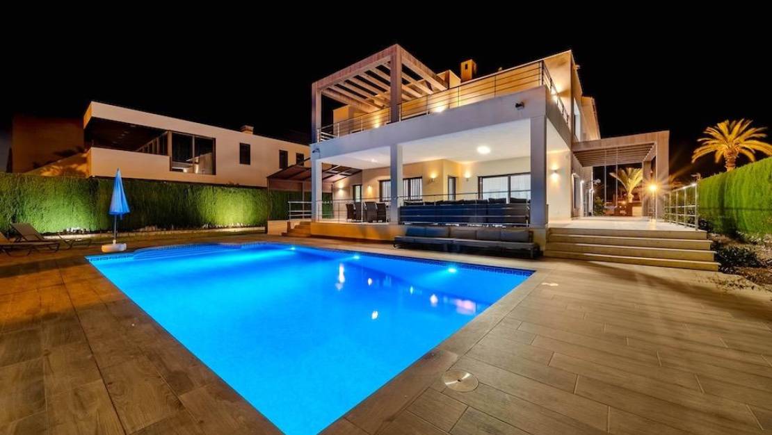 Sale - Villa - Orihuela - Cabo Roig