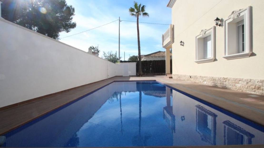 Sale - Villa - Orihuela - Cabo Roig