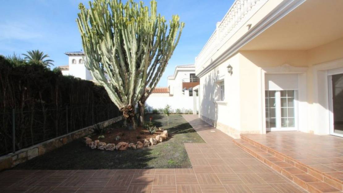 Sale - Villa - Orihuela - Cabo Roig
