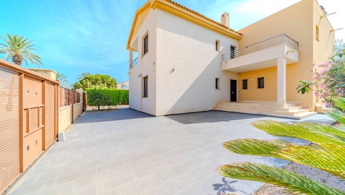 Sale - Villa - Orihuela - Cabo Roig
