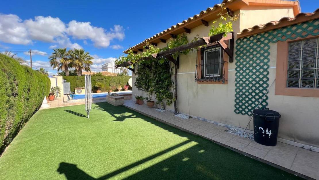 Sale - Villa - Orihuela - Cabo Roig