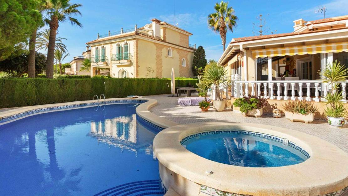 Sale - Villa - Orihuela - Cabo Roig