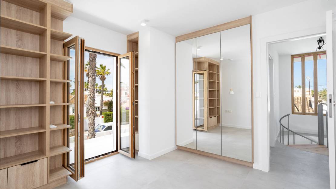 Sale - Villa - Orihuela - Cabo Roig