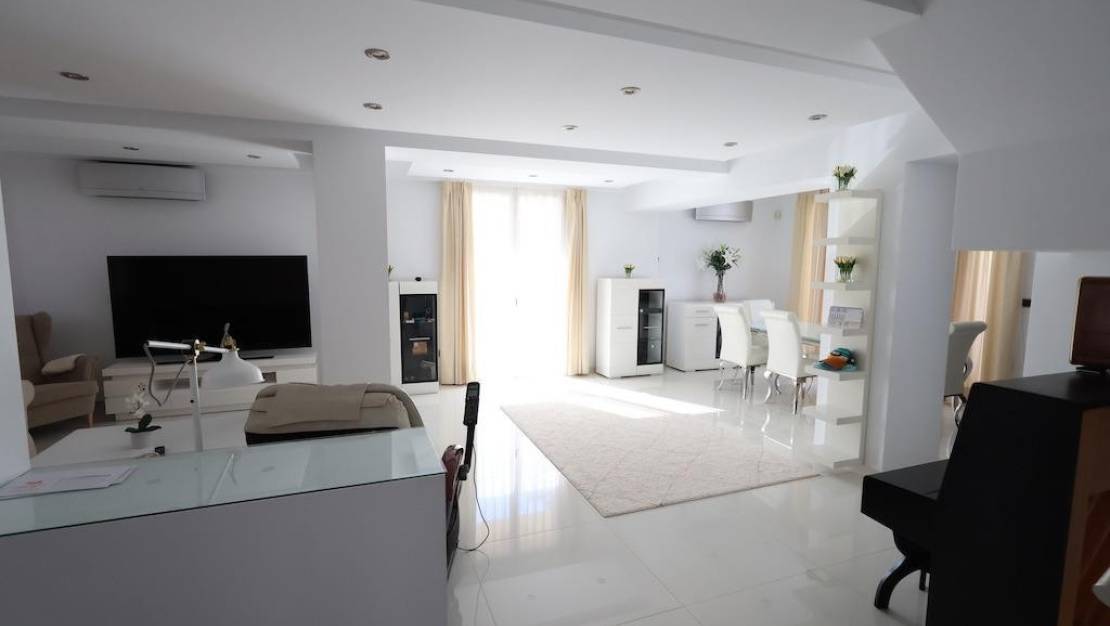 Sale - Villa - Orihuela - Cabo Roig