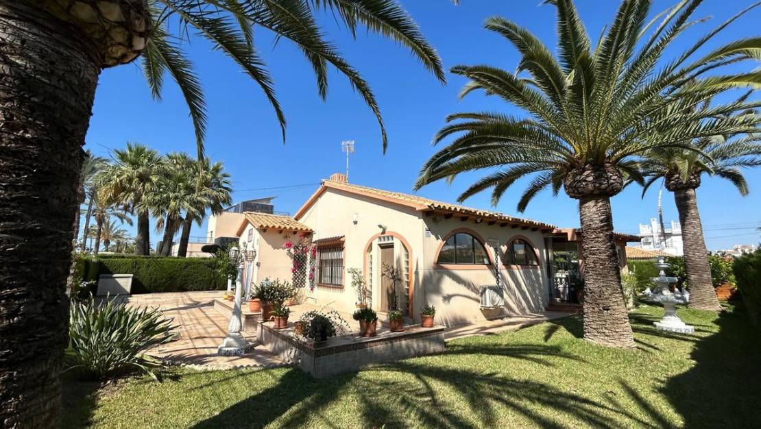 Sale - Villa - Orihuela - Cabo Roig