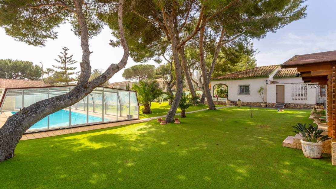 Sale - Villa - Orihuela - Campoamor