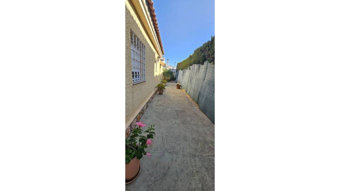 Sale - Villa - Orihuela - Campoamor