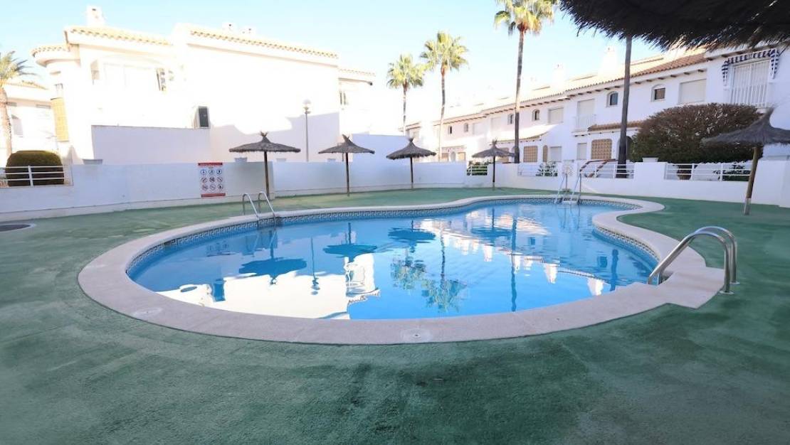 Sale - Villa - Orihuela - Campoamor